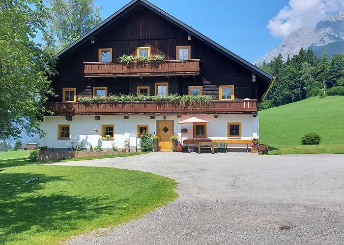 Steinerhof Lantgård *
